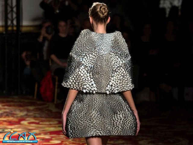 iris-van-herpen-couture-paris-fashion-week-2.jpg