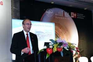 DelcamȫܲClive MartellͬӢû