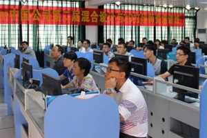 ݸл繤ѧУЯӢDelcamչʦѵУǣ֣ʦ